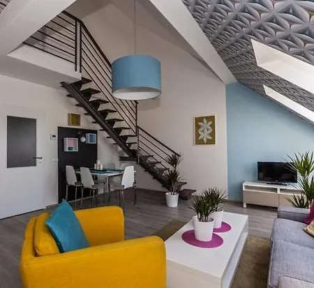 Apartment Duplex In *